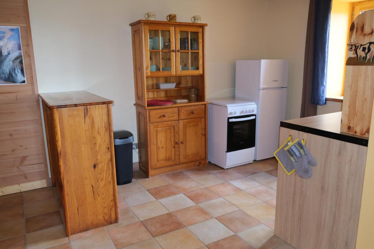 Gite Le Corral Cheminas ภายนอก รูปภาพ